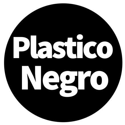 logo plastico negro